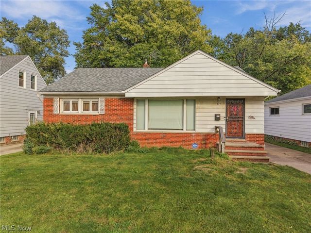 819 E 261st Street, Euclid, OH 44132
