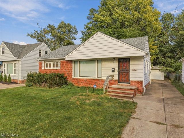 819 E 261st Street, Euclid, OH 44132