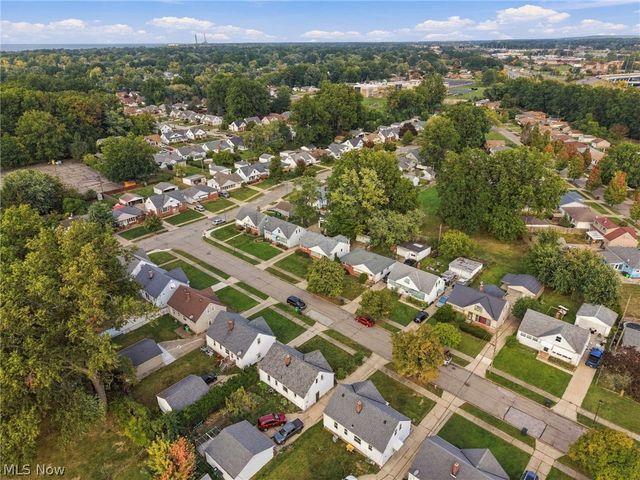 819 E 261st Street, Euclid, OH 44132