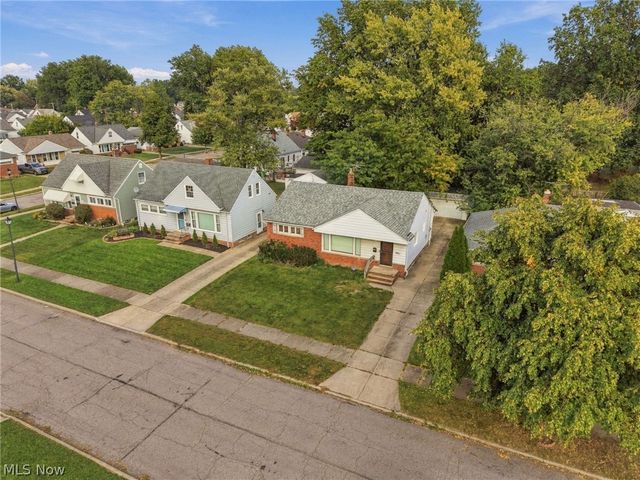 819 E 261st Street, Euclid, OH 44132
