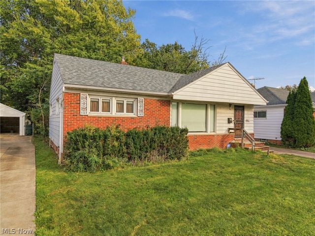 819 E 261st Street, Euclid, OH 44132
