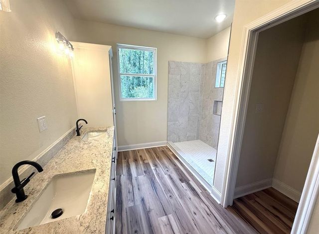 1367 CR 2314, Pittsburg, TX 75686