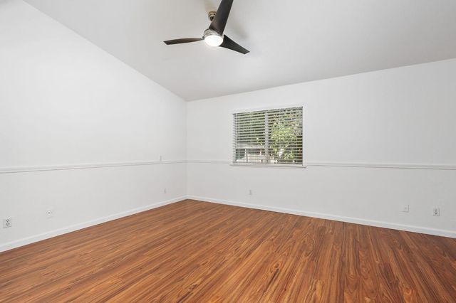 4518 W Escalon Avenue, Fresno, CA 93722