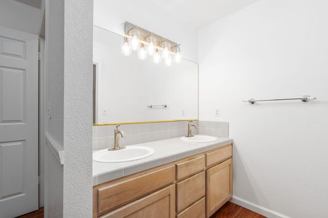 4518 W Escalon Avenue, Fresno, CA 93722