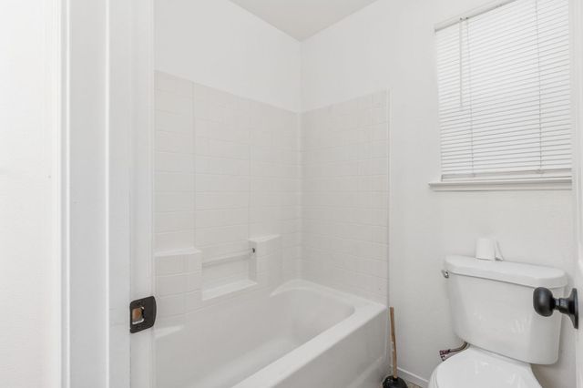 4518 W Escalon Avenue, Fresno, CA 93722