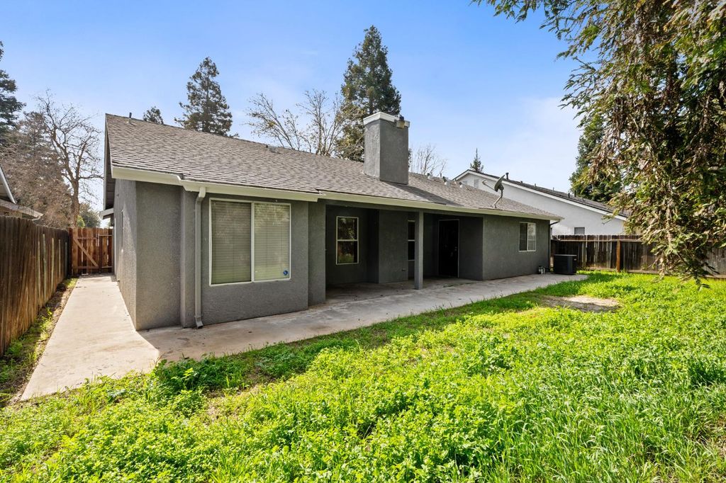 Image 29 of property listing at 4518 W Escalon Avenue, Fresno, CA 93722