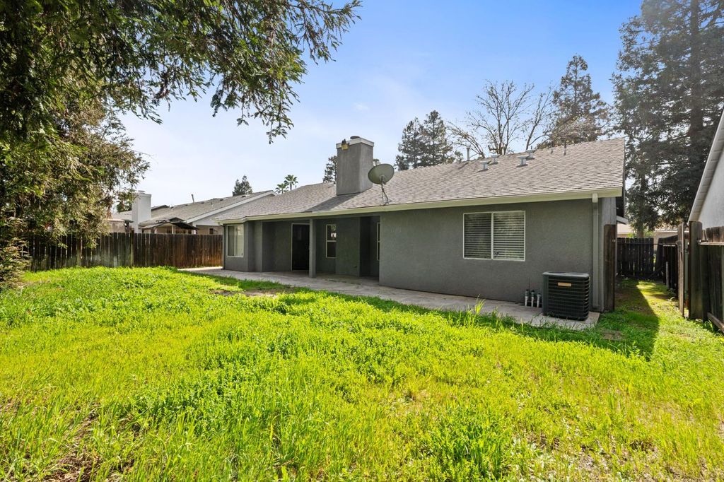 Image 31 of property listing at 4518 W Escalon Avenue, Fresno, CA 93722