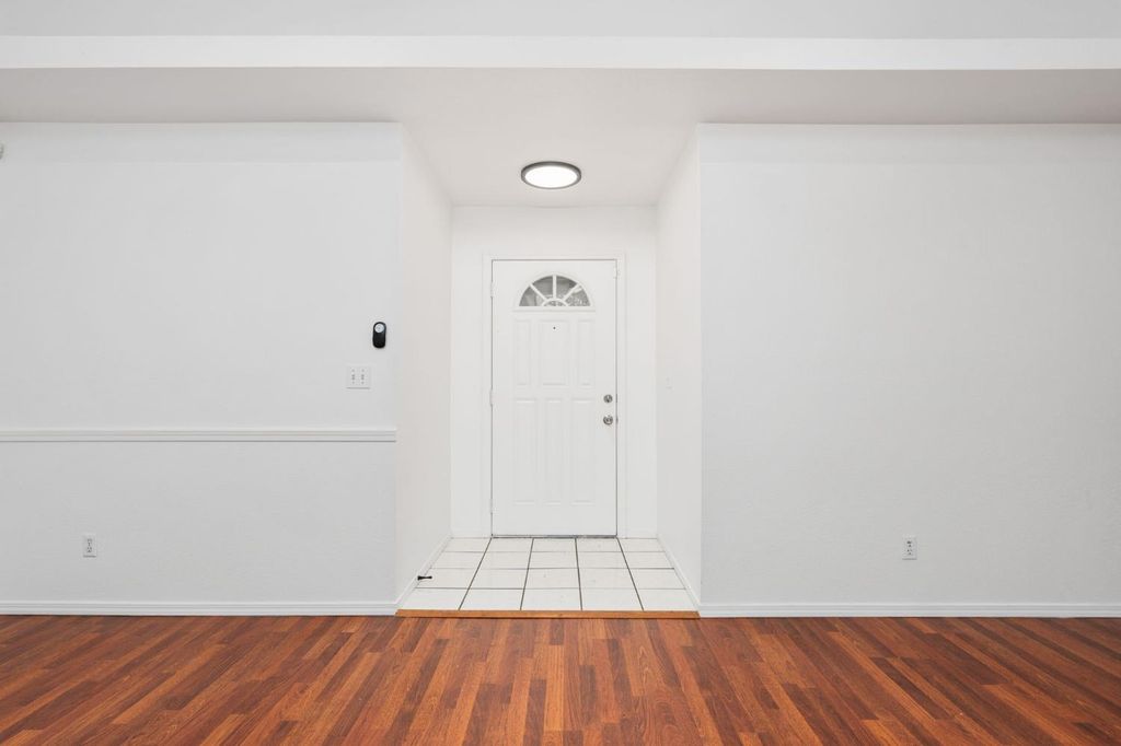 Image 4 of property listing at 4518 W Escalon Avenue, Fresno, CA 93722