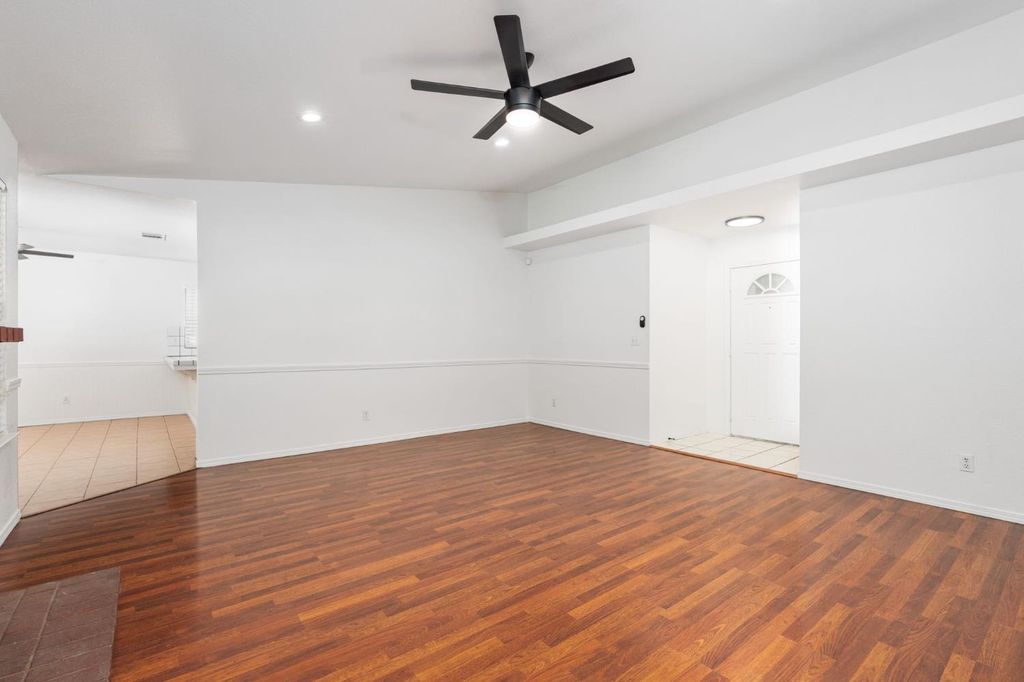 Image 8 of property listing at 4518 W Escalon Avenue, Fresno, CA 93722