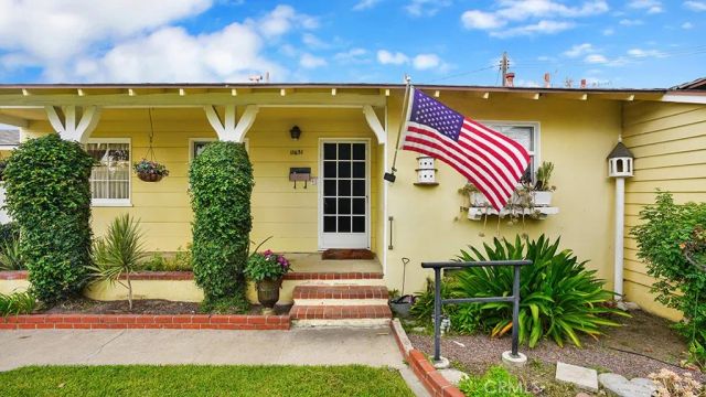 11631 Blue Jay, Garden Grove, CA 92841