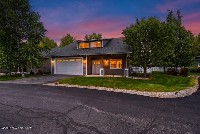 408 Becker LN, Dover, ID 83825