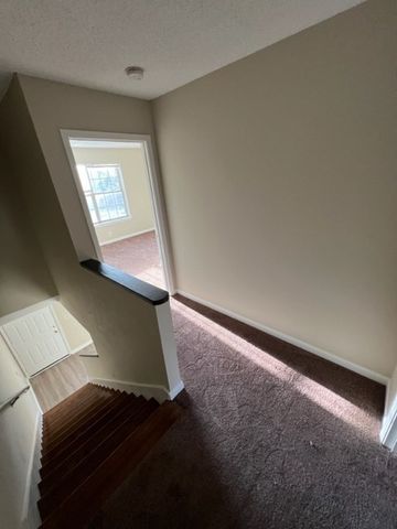 622 Castlegate Dr, Nashville, TN 37217