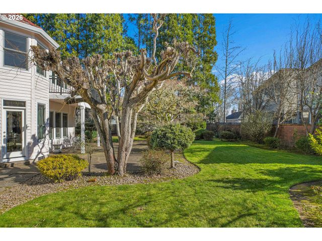 822 Nw TURNBERRY Ter, Beaverton, OR 97006