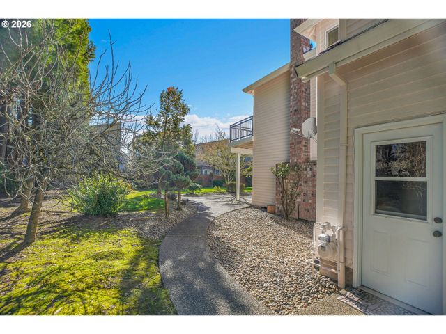 822 Nw TURNBERRY Ter, Beaverton, OR 97006