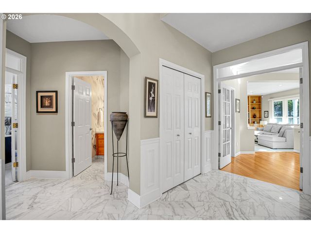 822 Nw TURNBERRY Ter, Beaverton, OR 97006