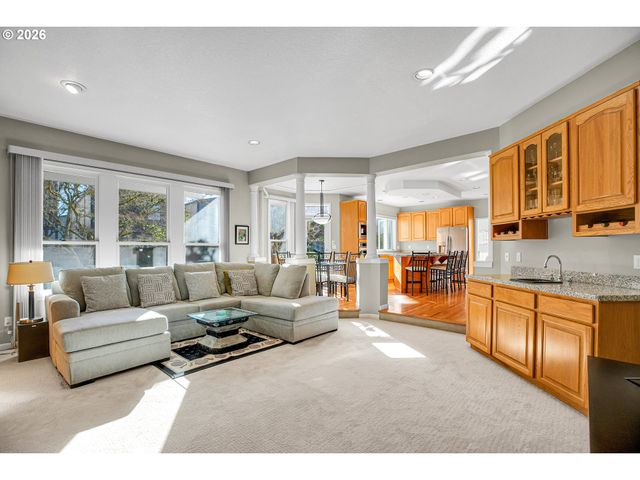822 Nw TURNBERRY Ter, Beaverton, OR 97006