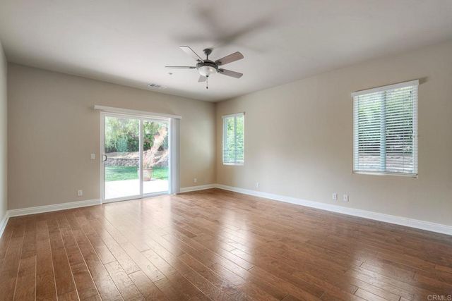 1285 S Stage Coach Ln, Fallbrook, CA 92028
