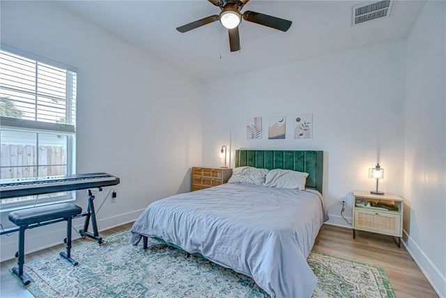 1051 44TH STREET S, St Petersburg, FL 33711