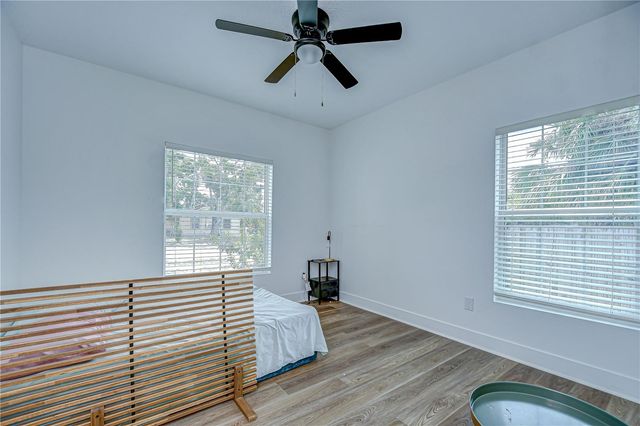 1051 44TH STREET S, St Petersburg, FL 33711