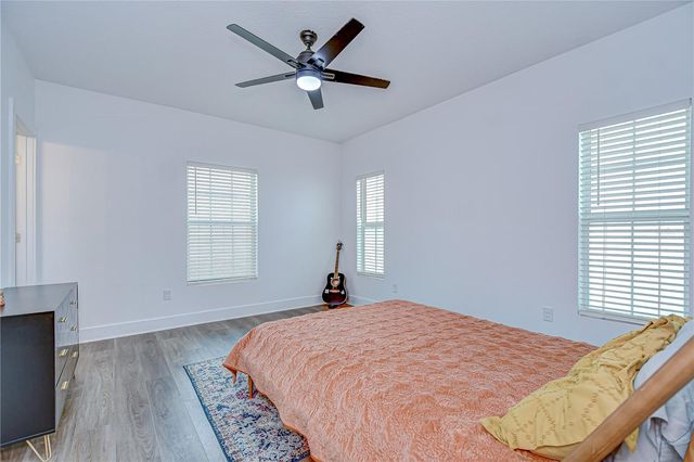 1051 44TH STREET S, St Petersburg, FL 33711