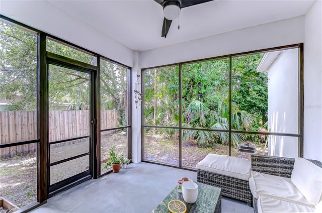 1051 44TH STREET S, St Petersburg, FL 33711