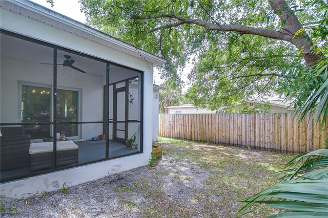 1051 44TH STREET S, St Petersburg, FL 33711