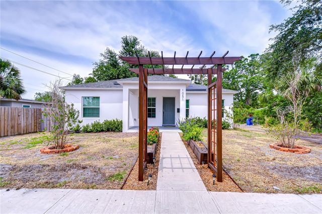 1051 44TH STREET S, St Petersburg, FL 33711