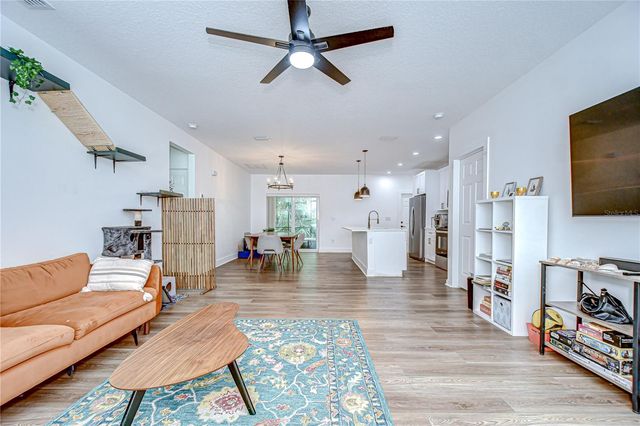1051 44TH STREET S, St Petersburg, FL 33711