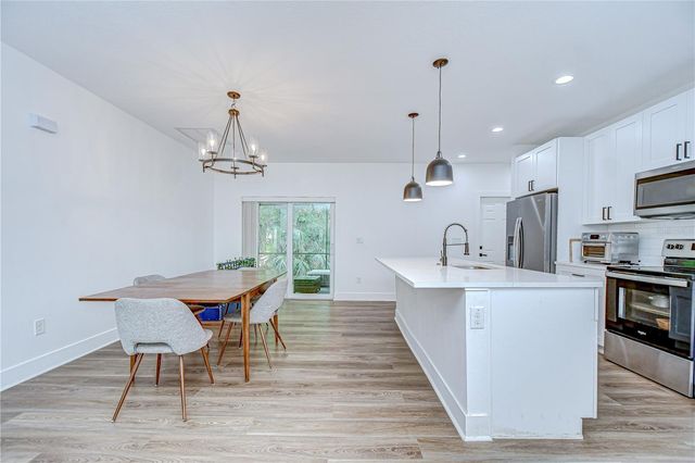 1051 44TH STREET S, St Petersburg, FL 33711