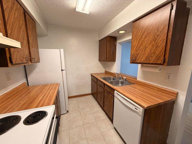 6459 Summerfield Drive, Florence, KY 41042