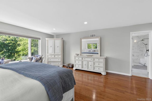 9 Briga Lane, White Plains, NY 10605