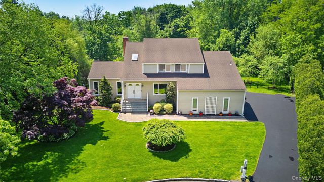9 Briga Lane, White Plains, NY 10605