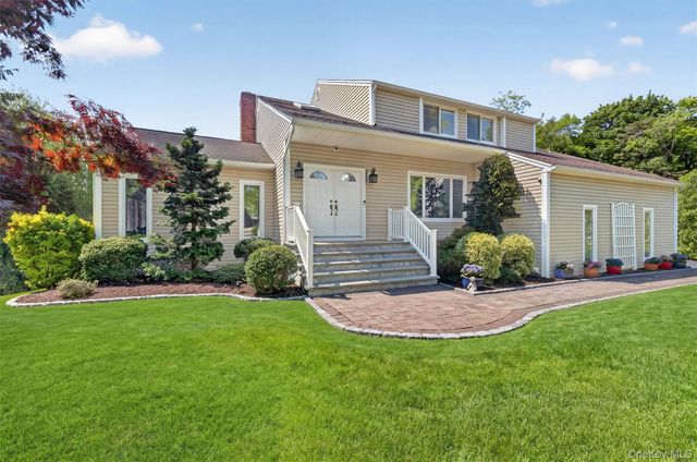 9 Briga Lane, White Plains, NY 10605