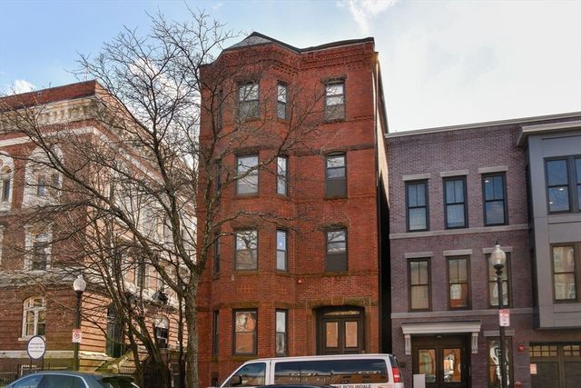 529 E Broadway 4, Boston, MA 02127
