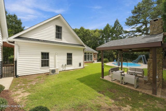 15 Dove Run, Pinehurst, NC 28374