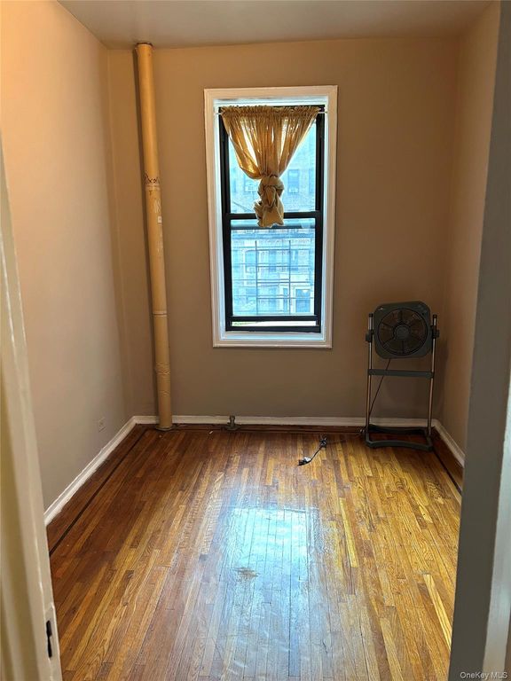 758 Brady Court 214, Bronx, NY 10462 — photo 4