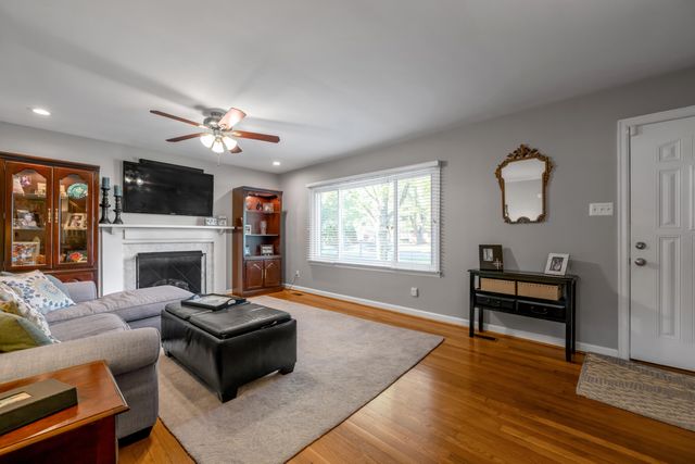 352 Albany Road, Lexington, KY 40503