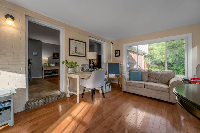 352 Albany Road, Lexington, KY 40503