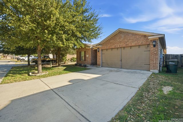 6810 Luckey, San Antonio, TX 78252