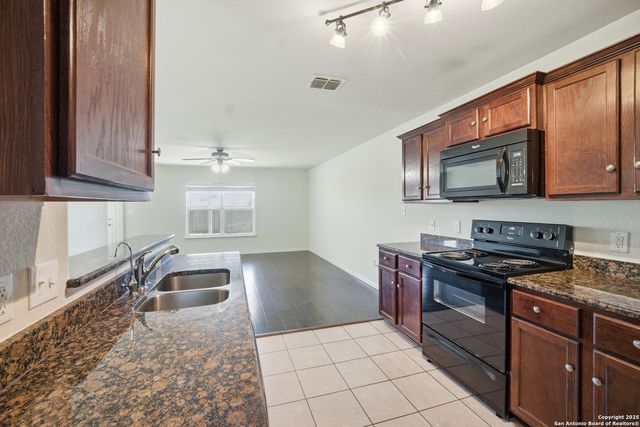 6810 Luckey, San Antonio, TX 78252