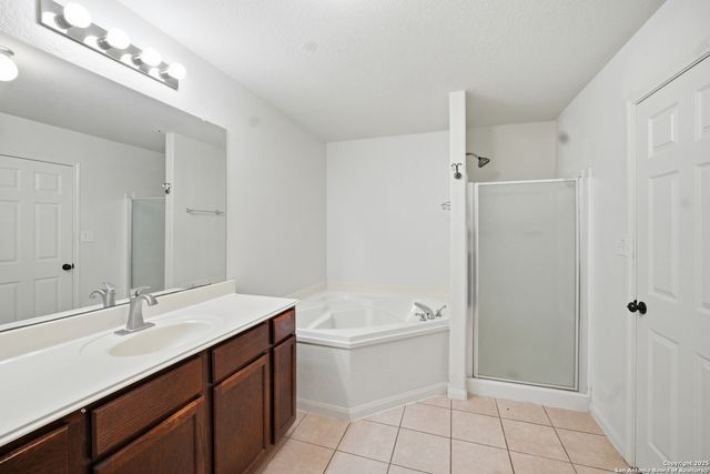 6810 Luckey, San Antonio, TX 78252