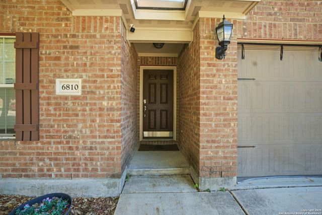 6810 Luckey, San Antonio, TX 78252