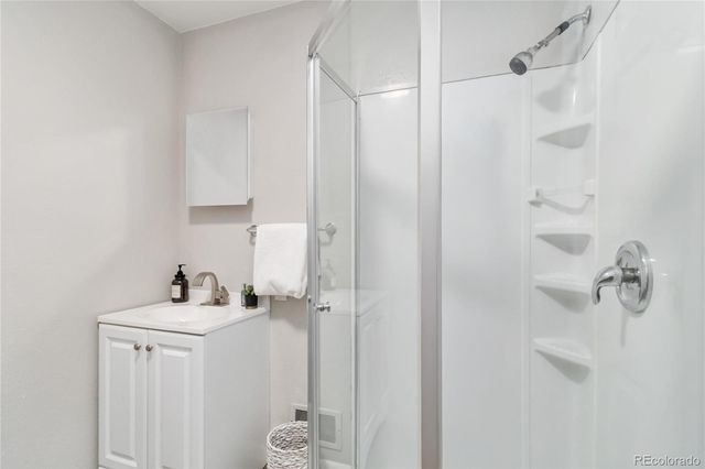 7675 W 25th Avenue, Lakewood, CO 80214