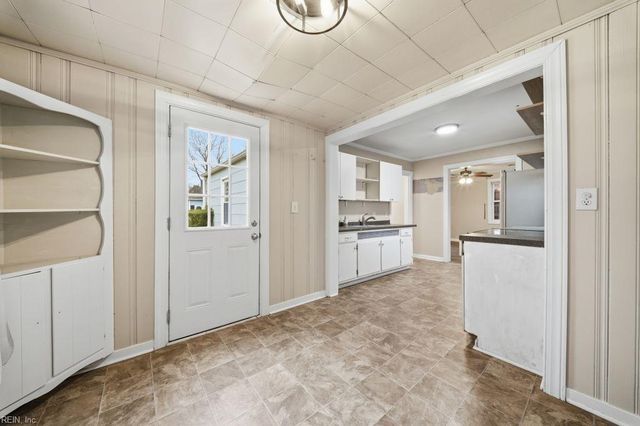 605 Carraway CT, Norfolk, VA 23505