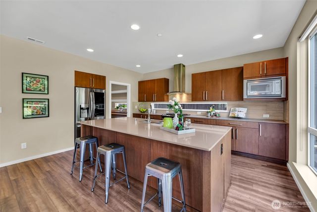 10526 SE 277th Place, Kent, WA 98030