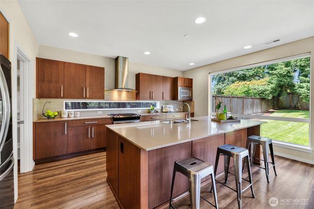 10526 SE 277th Place, Kent, WA 98030