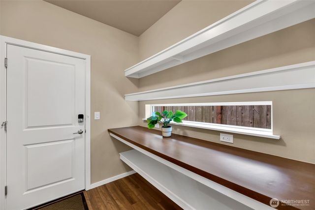 10526 SE 277th Place, Kent, WA 98030