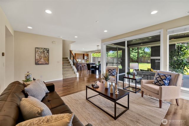 10526 SE 277th Place, Kent, WA 98030