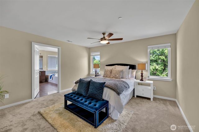 10526 SE 277th Place, Kent, WA 98030