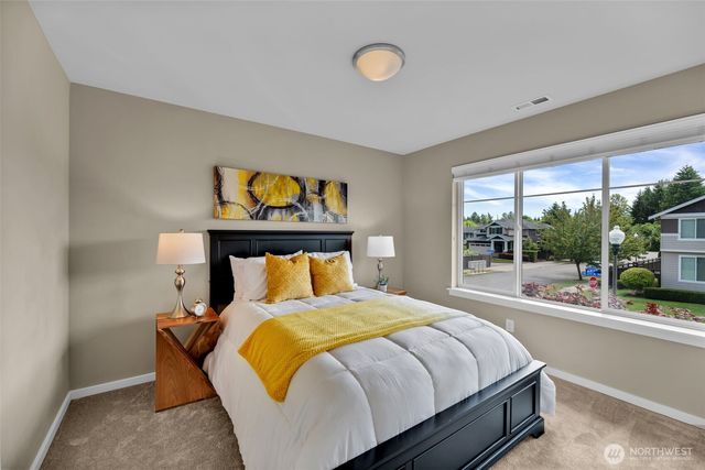 10526 SE 277th Place, Kent, WA 98030